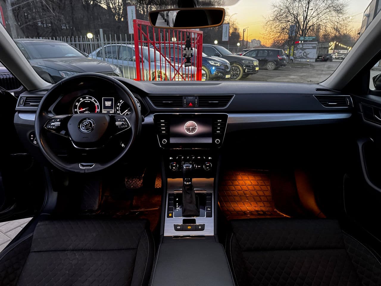 2020 Skoda Superb — Miniatură 15