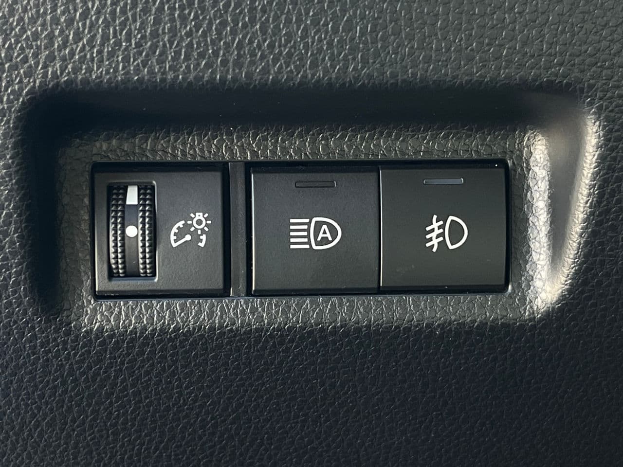 Toyota Rav-4 2019 — Миниатюра 8