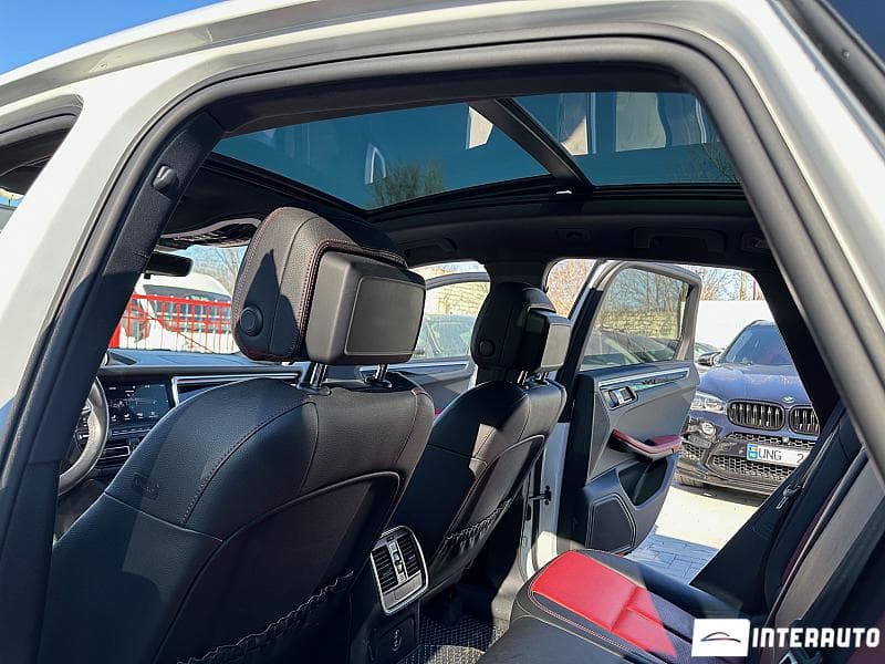 2021 Porsche Macan — Miniatură 16