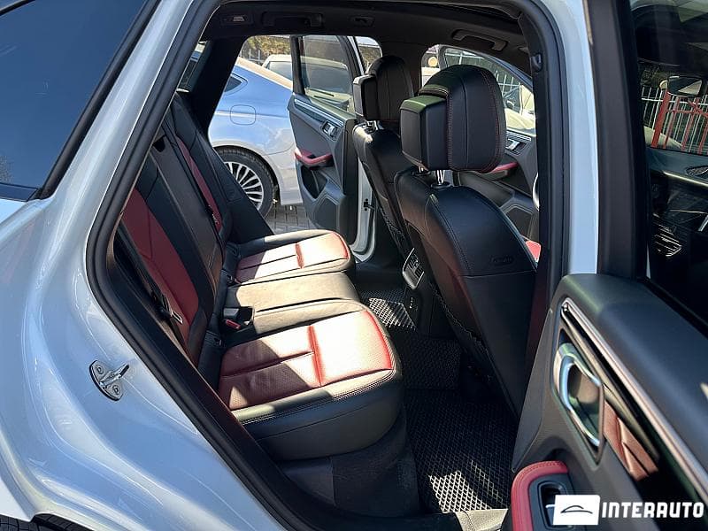 2021 Porsche Macan — Miniatură 17