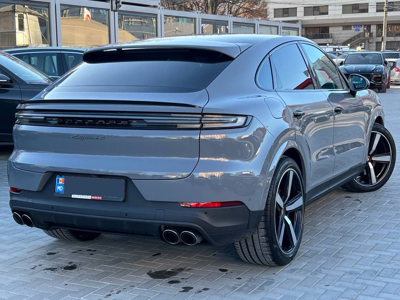 2023 Porsche Cayenne S E-Hybrid Coupe — Miniatură 2