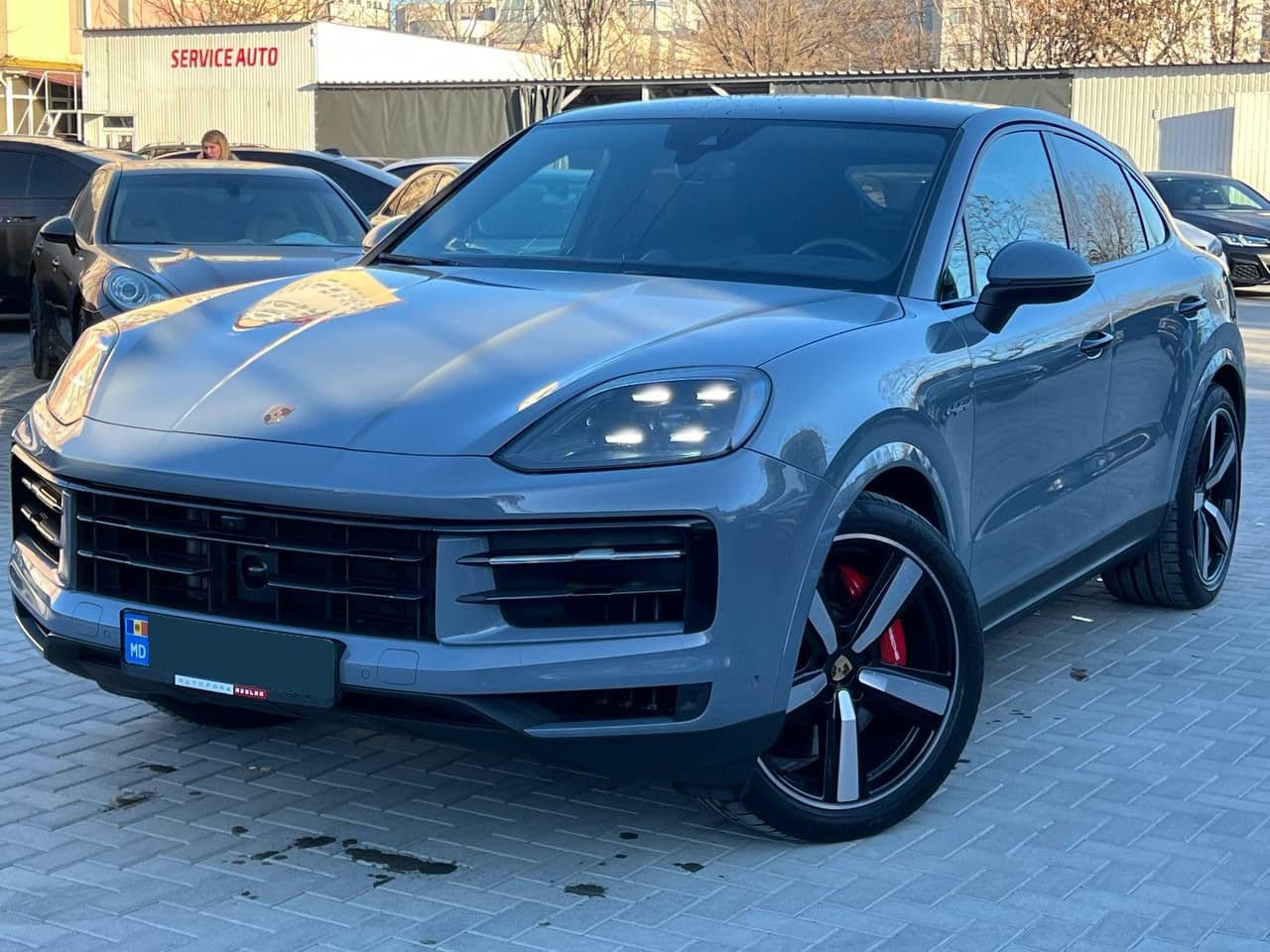 2023 Porsche Cayenne S E-Hybrid Coupe — Miniatură 3