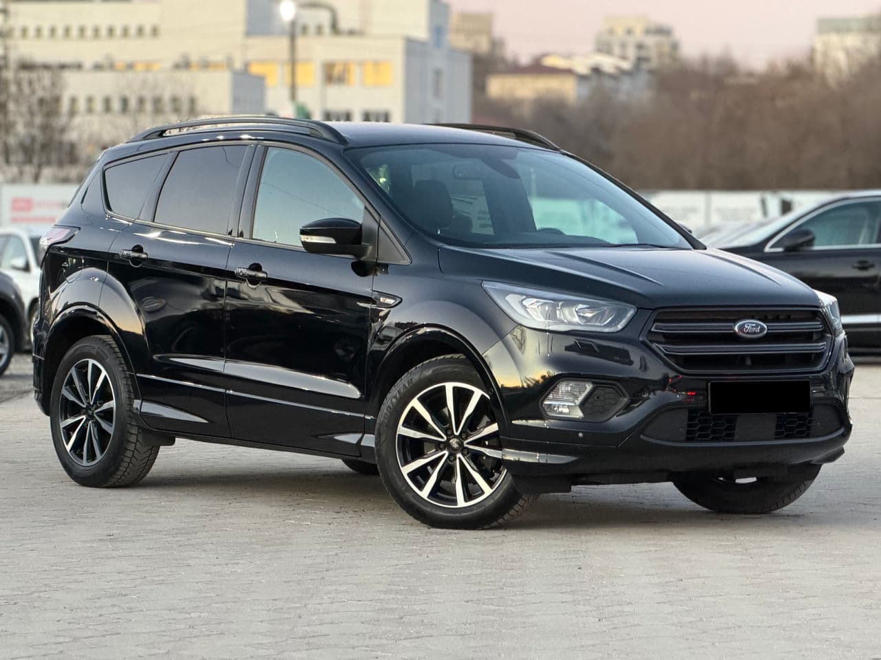 2017 Ford Kuga — Miniatură 4