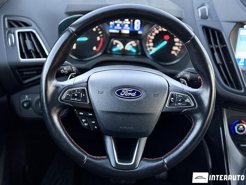 2017 Ford Kuga — Miniatură 10