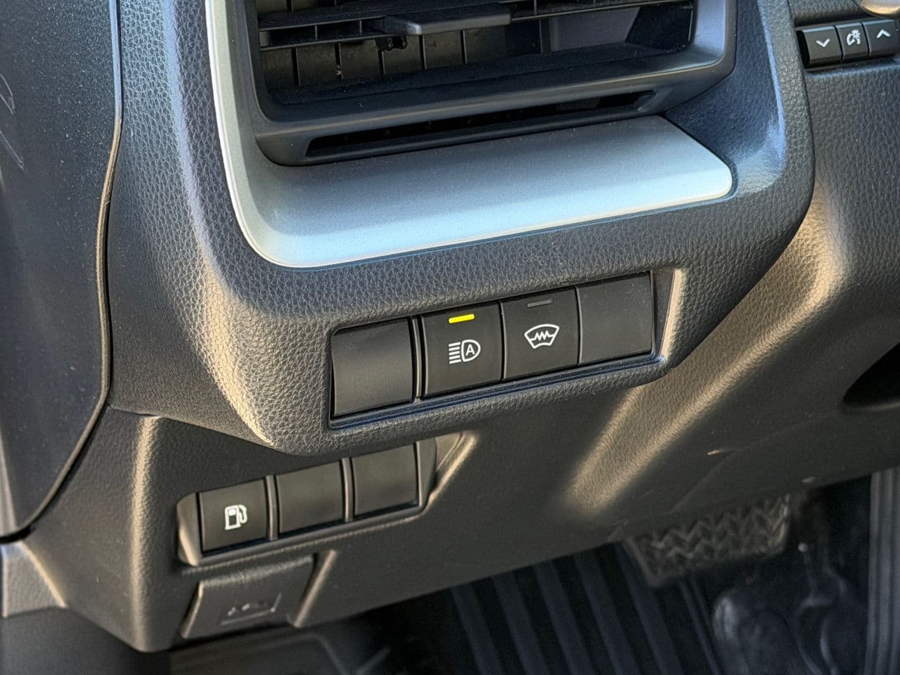 Toyota Prius 2023 — Миниатюра 9