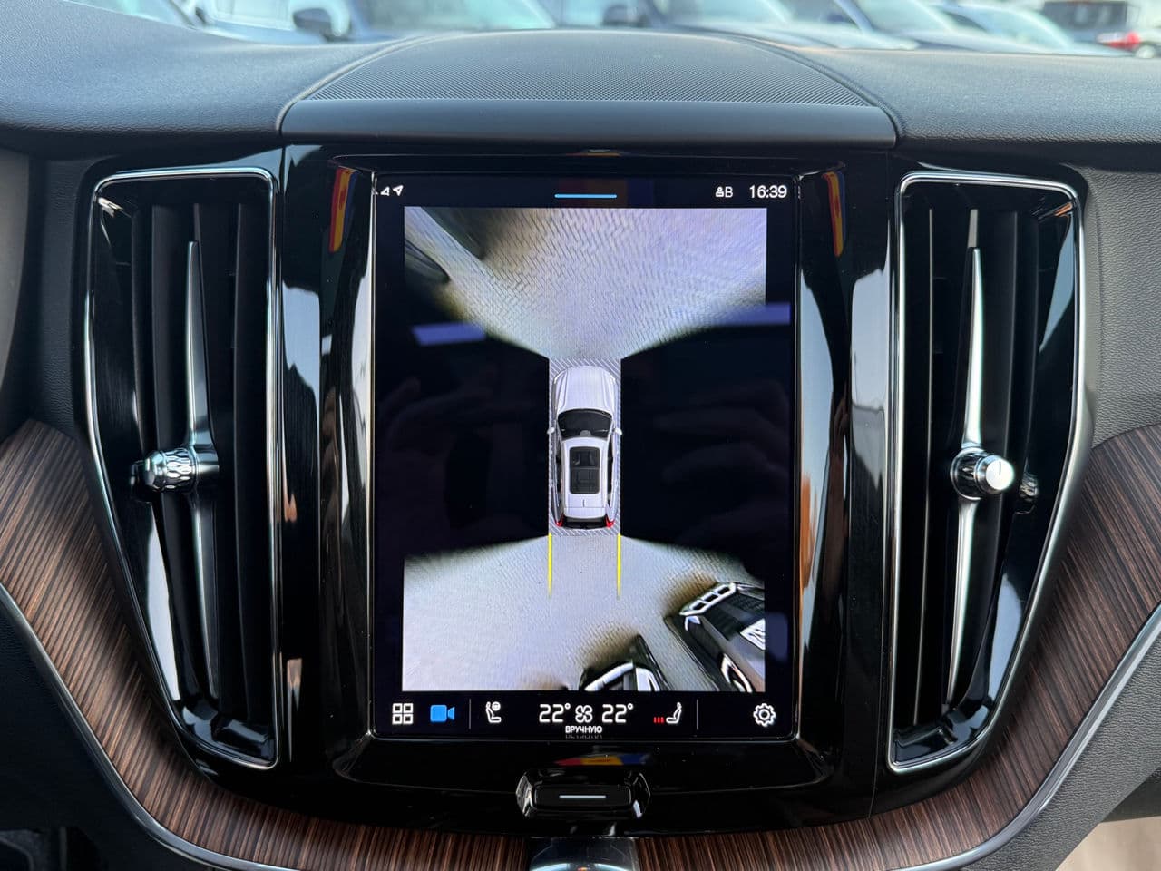 2021 Volvo XC 60 — Miniatură 11