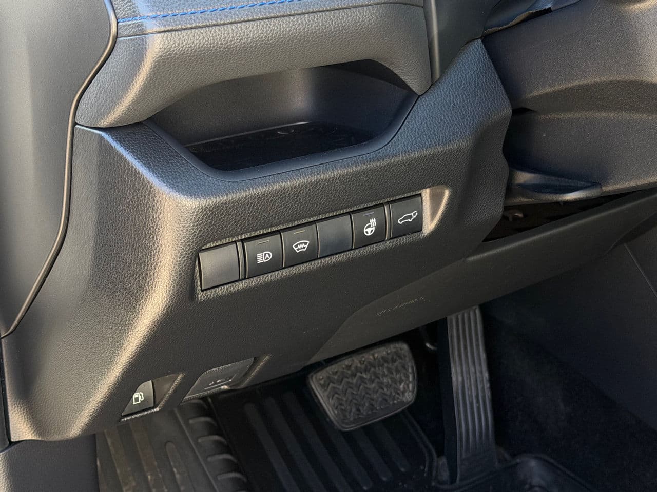 Toyota Rav-4 2020 — Миниатюра 8