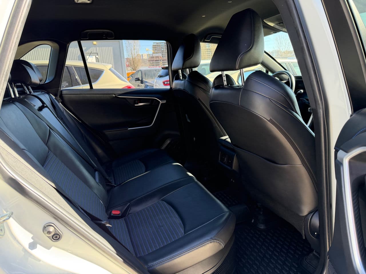 Toyota Rav-4 2020 — Миниатюра 17