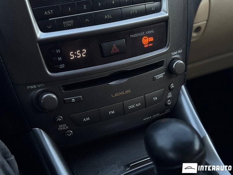 2007 Lexus IS 220d — Miniatură 10