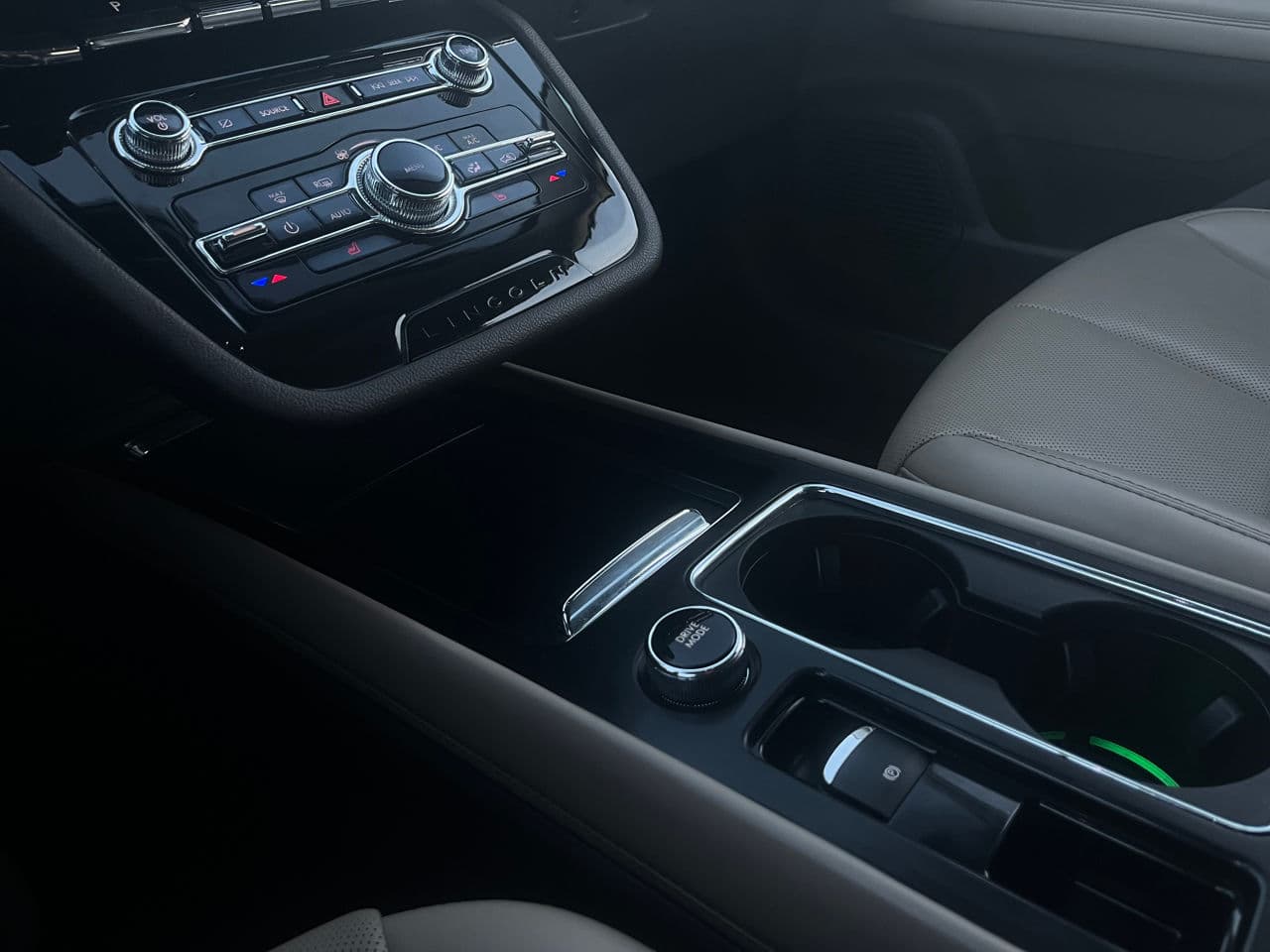 2020 Lincoln Corsair — Miniatură 17