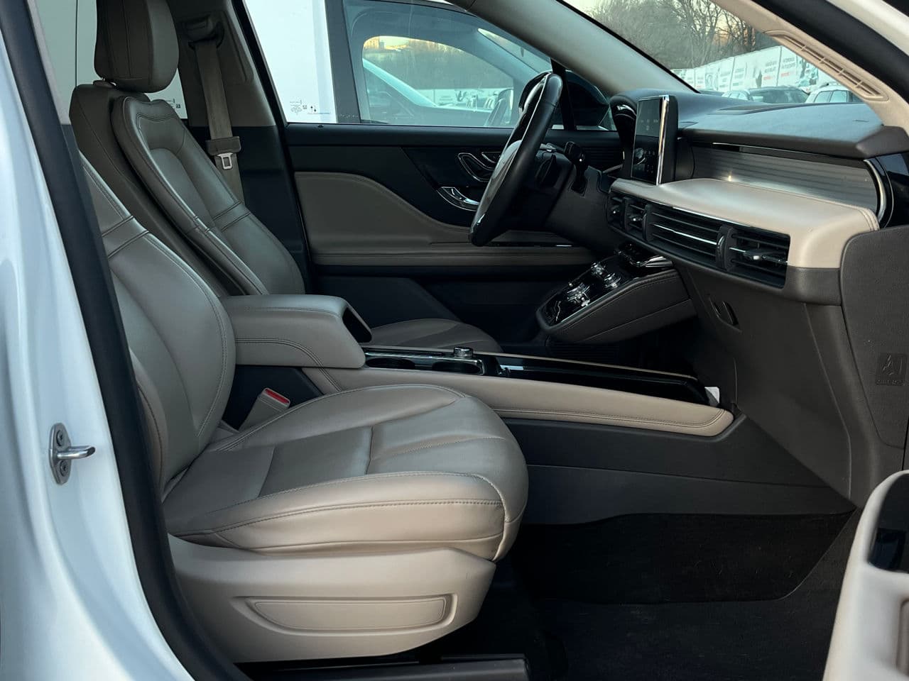 2020 Lincoln Corsair — Miniatură 18