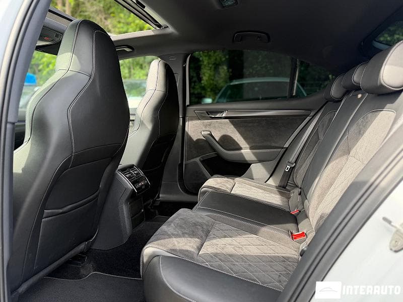 2020 Skoda Superb — Miniatură 20