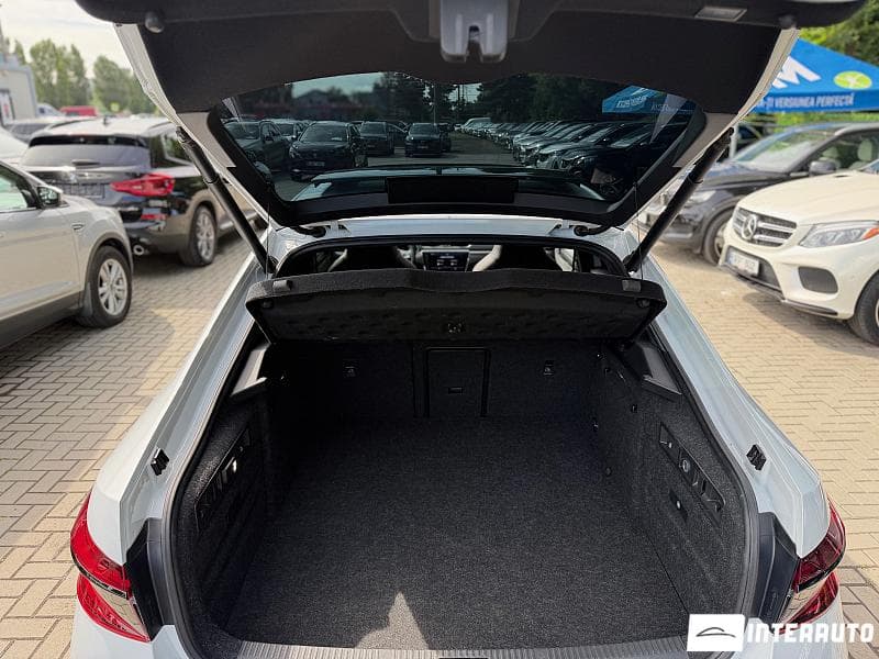 2020 Skoda Superb — Miniatură 22