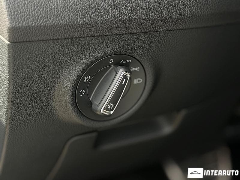 2020 Skoda Superb — Miniatură 9