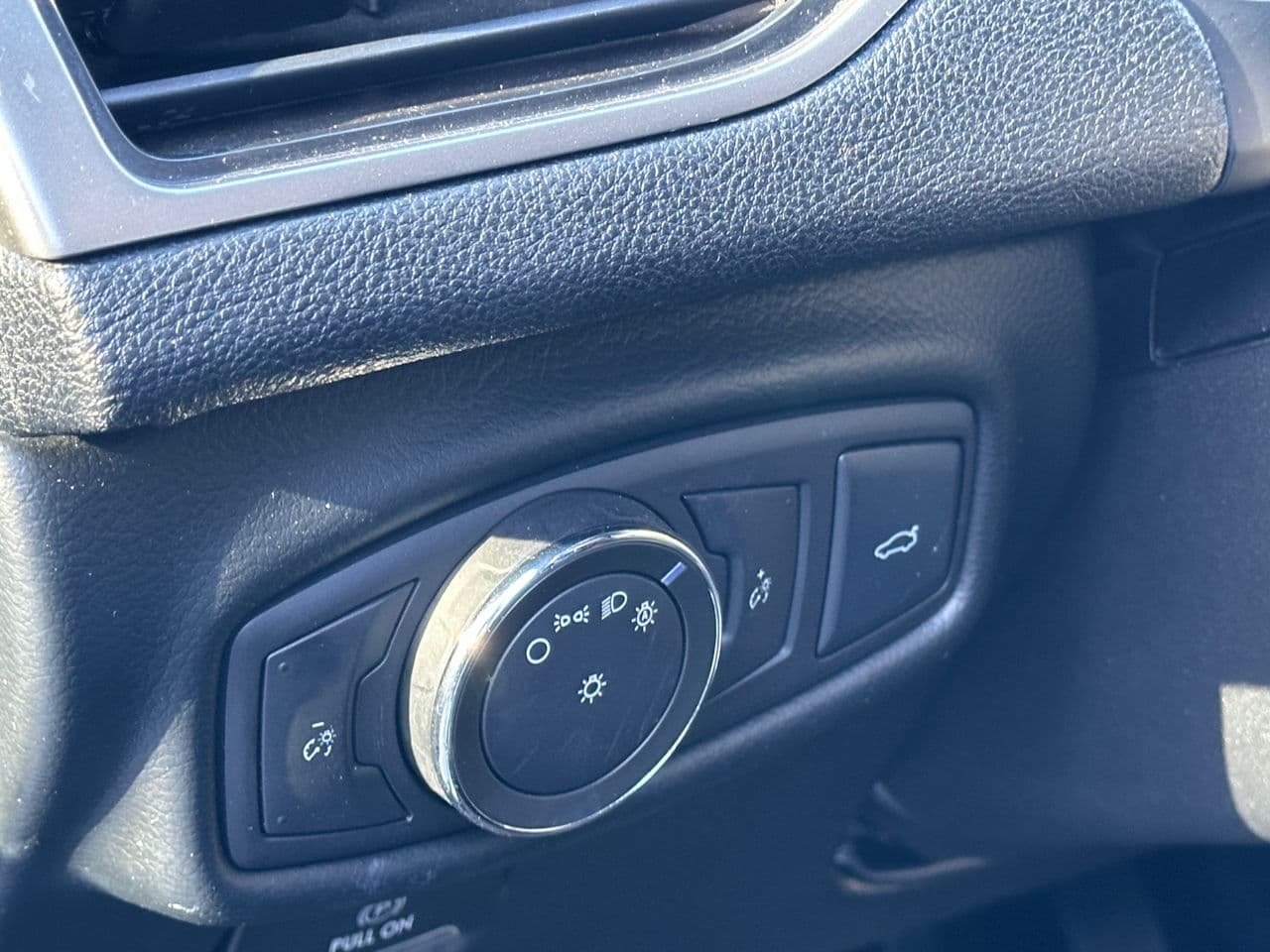 2016 Lincoln MKZ — Miniatură 12
