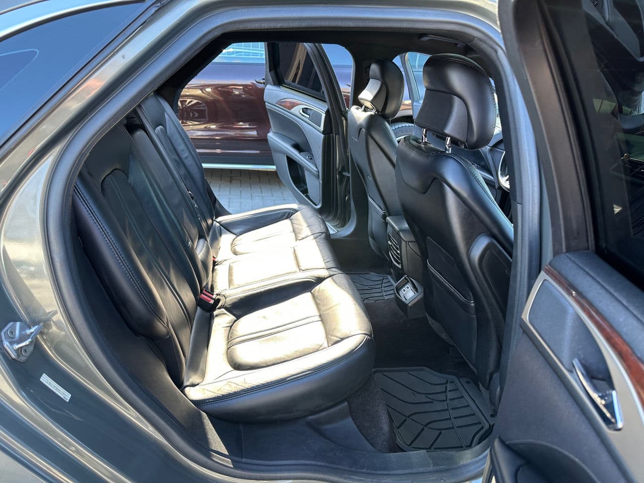 2016 Lincoln MKZ — Miniatură 16