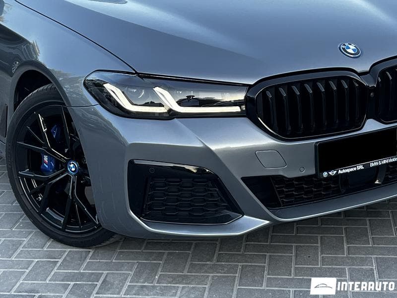 2023 BMW 530e — Miniatură 21