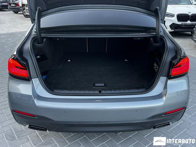 2023 BMW 530e — Miniatură 17