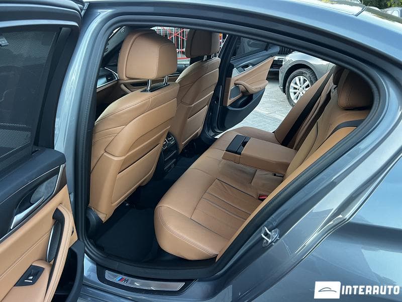 2023 BMW 530e — Miniatură 6
