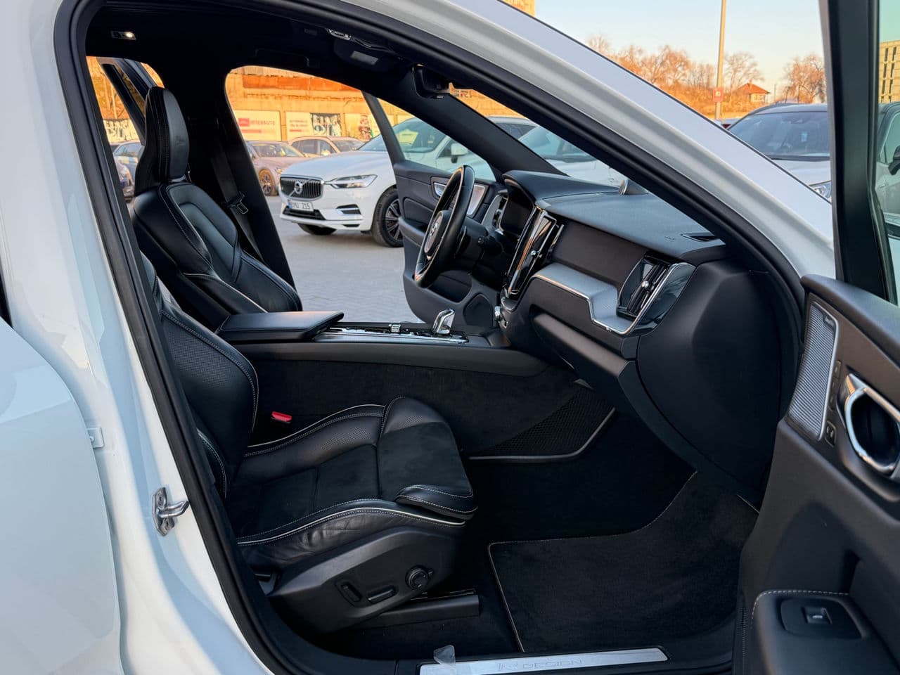 2019 Volvo XC 60 — Miniatură 19