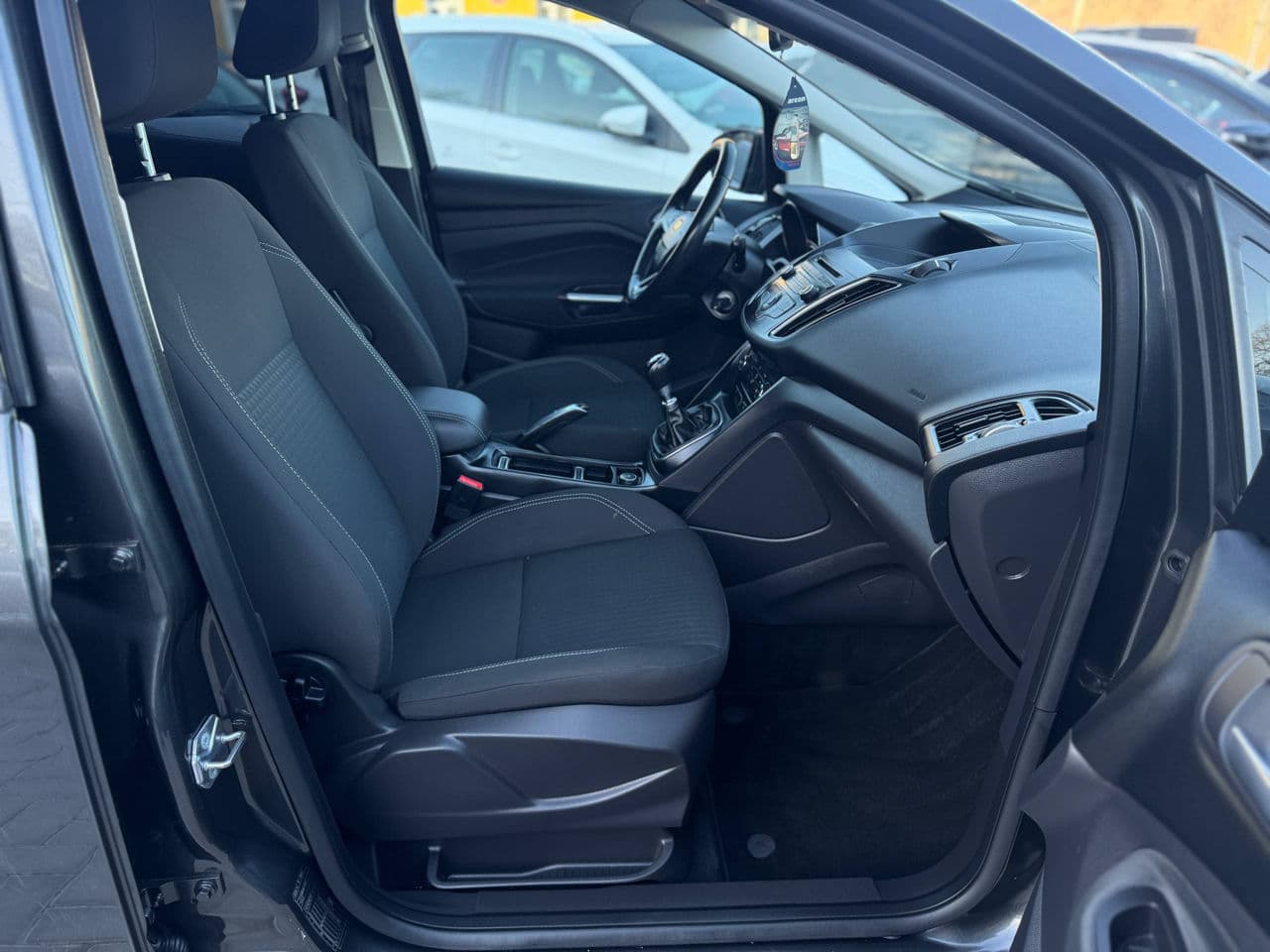 2017 Ford C-MAX — Miniatură 16