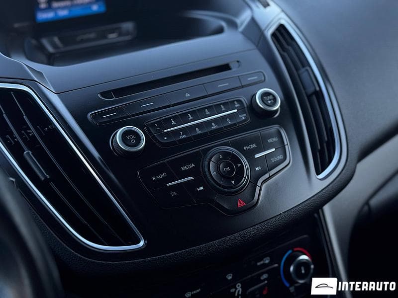 2017 Ford C-MAX — Miniatură 11