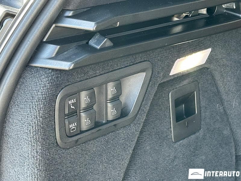 2019 BMW X7 4.0i — Miniatură 18
