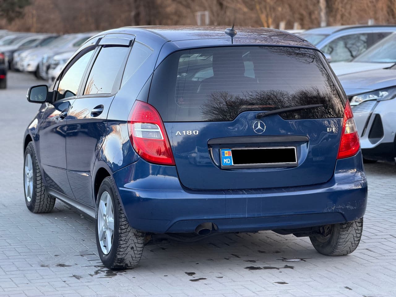2010 Mercedes A 180 — Miniatură 4