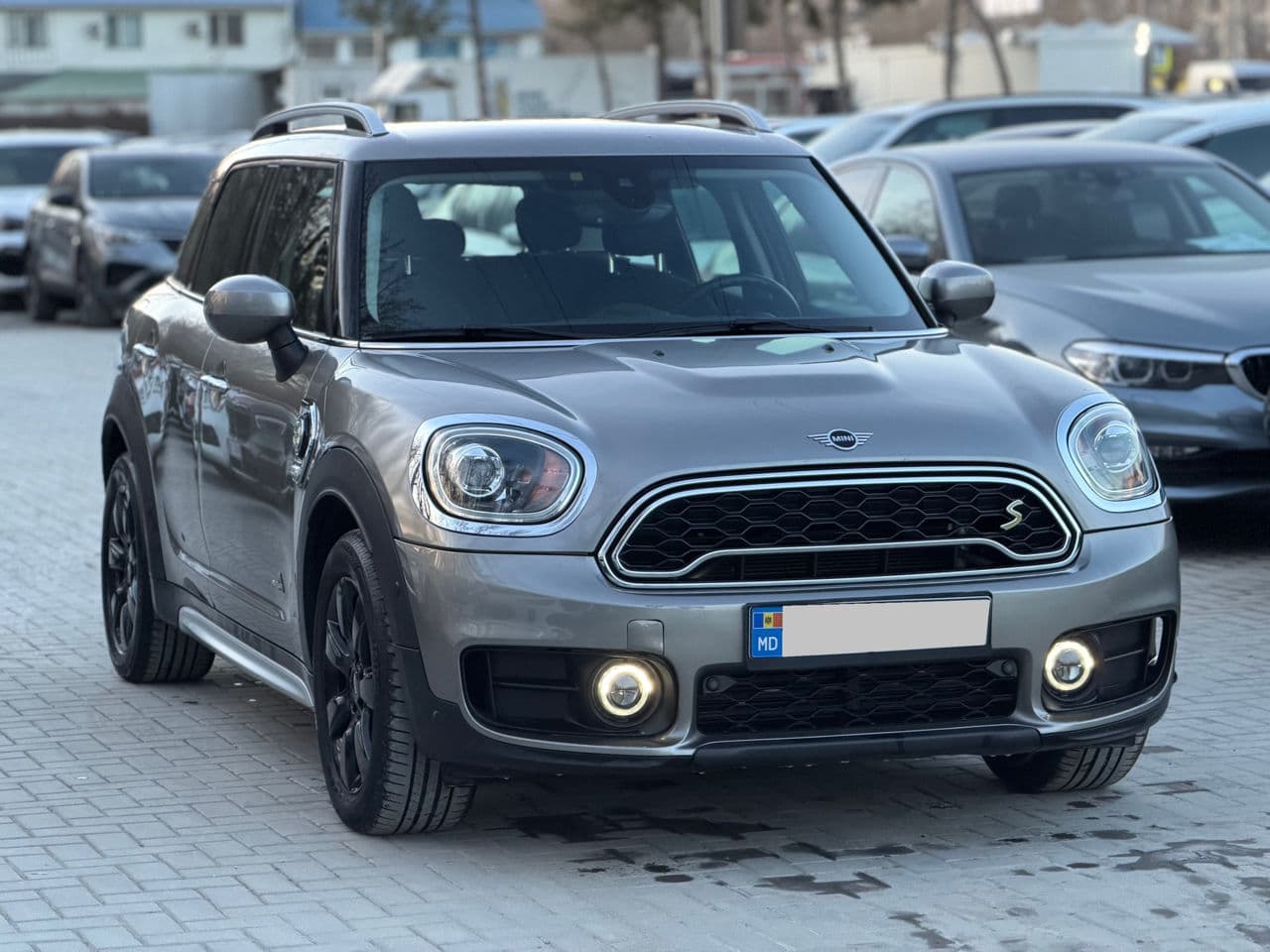 2019 Mini Countryman Cooper S ALL4 — Miniatură 3