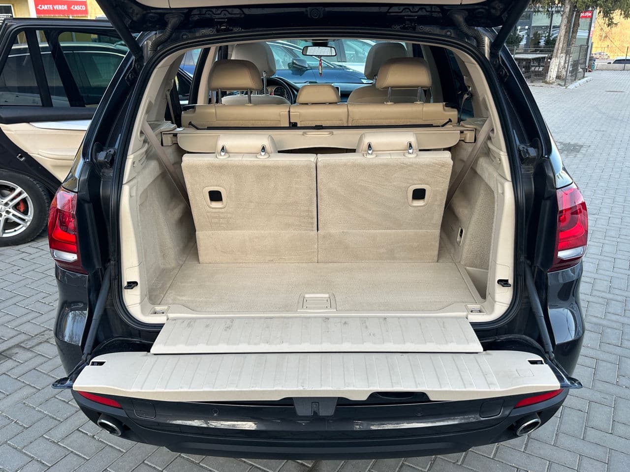 2017 BMW X5 2.5D — Miniatură 24