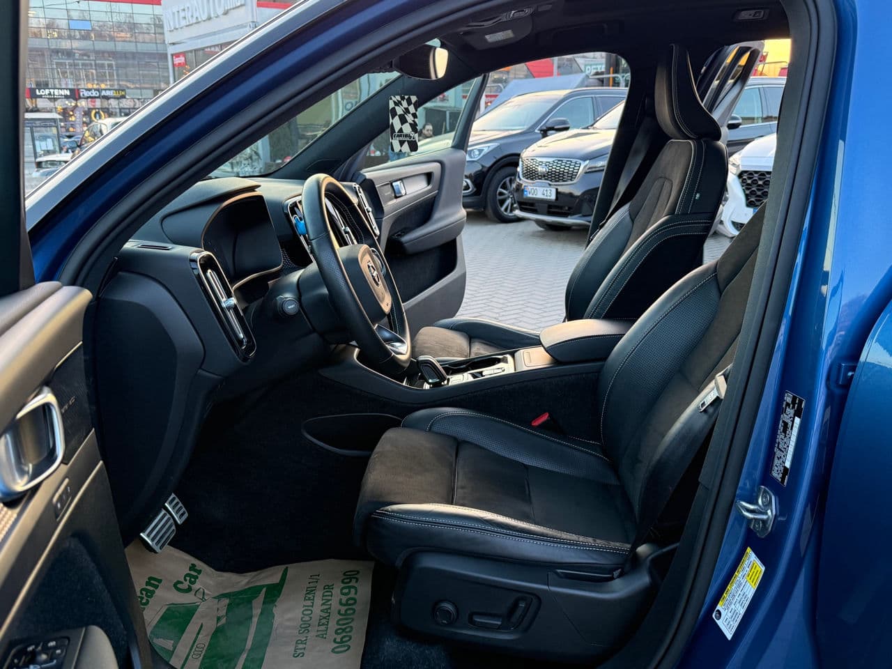 Volvo XC 40 2020 — Миниатюра 5