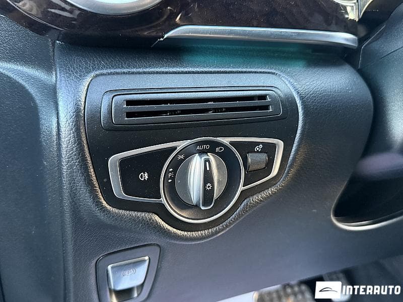 2018 Mercedes V 250 — Miniatură 19