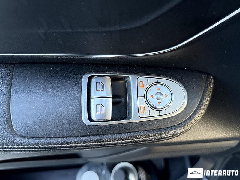 2018 Mercedes V 250 — Miniatură 17