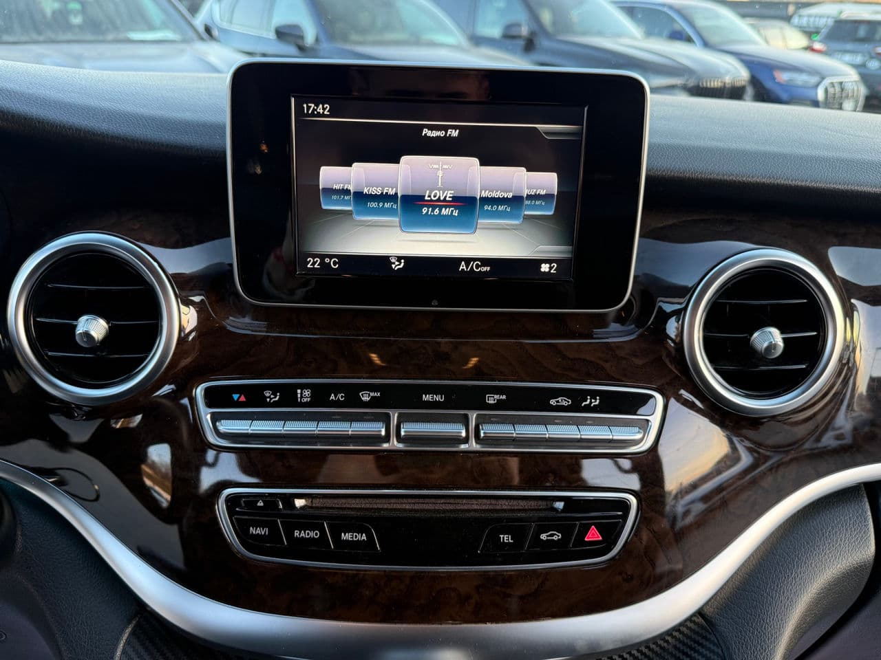 2018 Mercedes V 250 — Miniatură 9