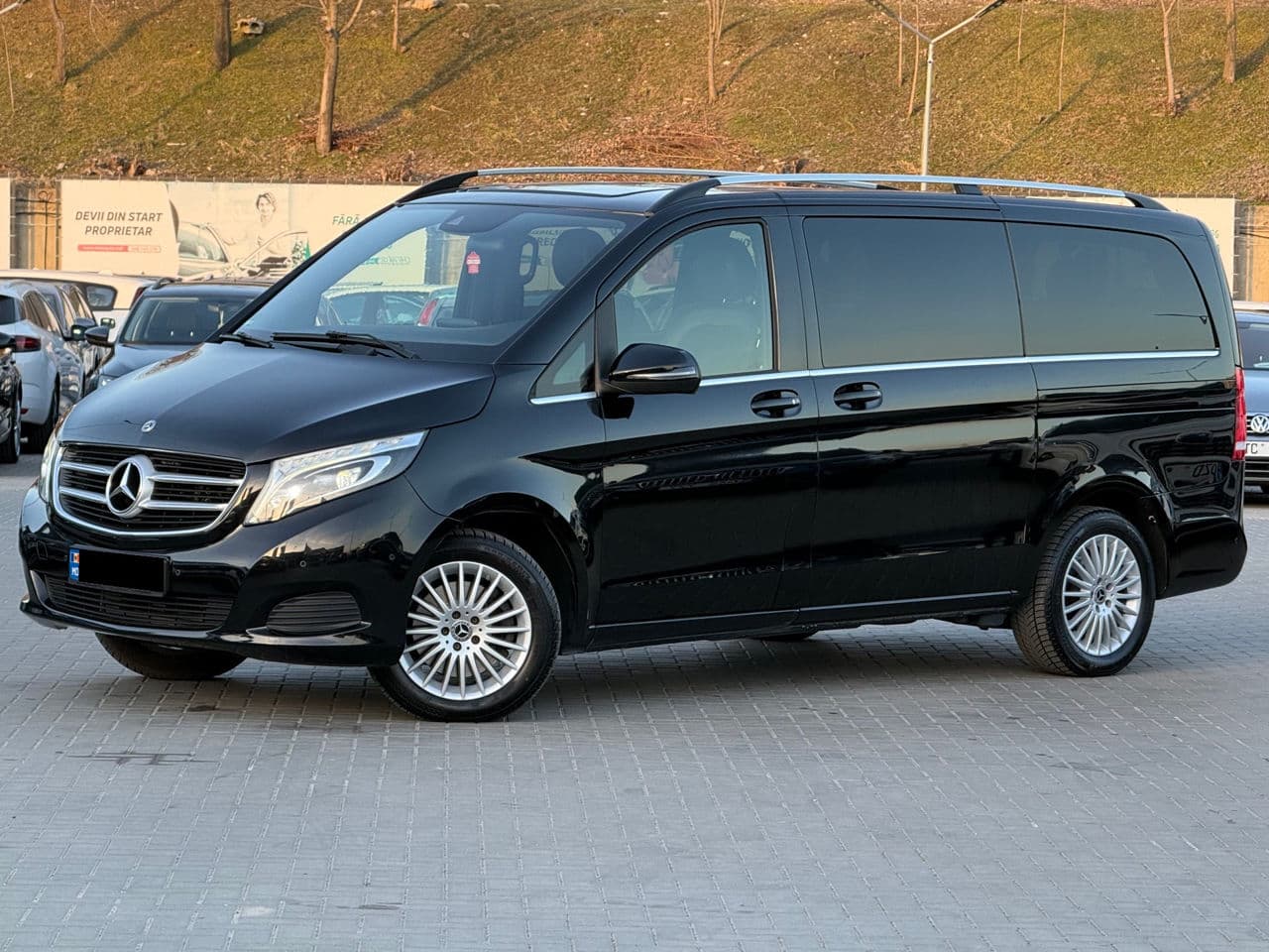 2018 Mercedes V 250 — Miniatură 2