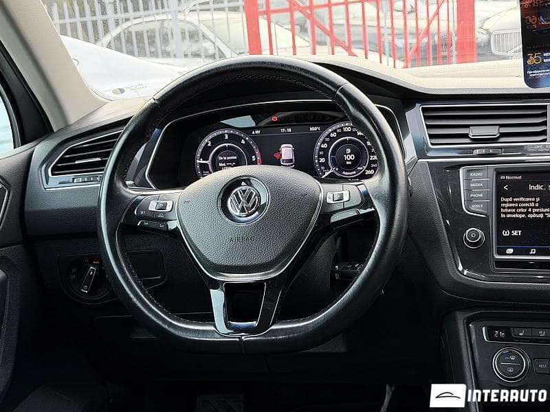 2016 Volkswagen Tiguan — Miniatură 8