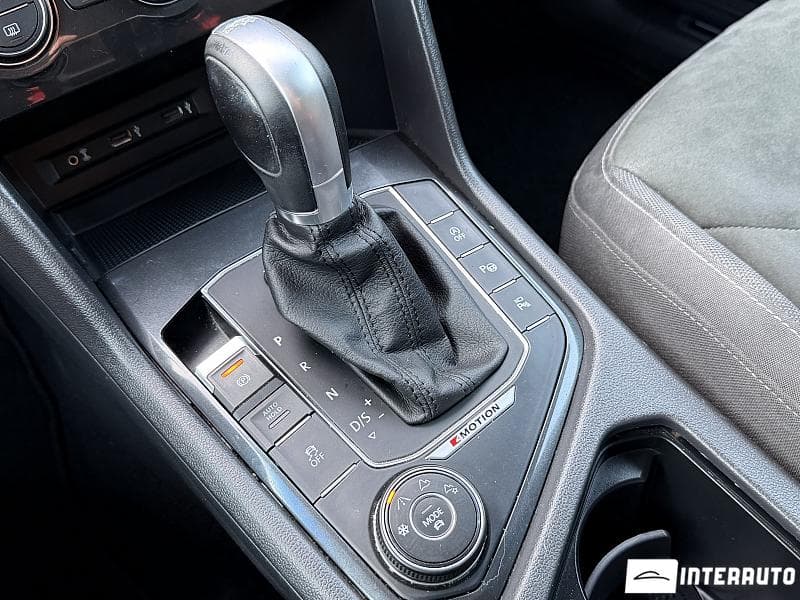 2016 Volkswagen Tiguan — Miniatură 18