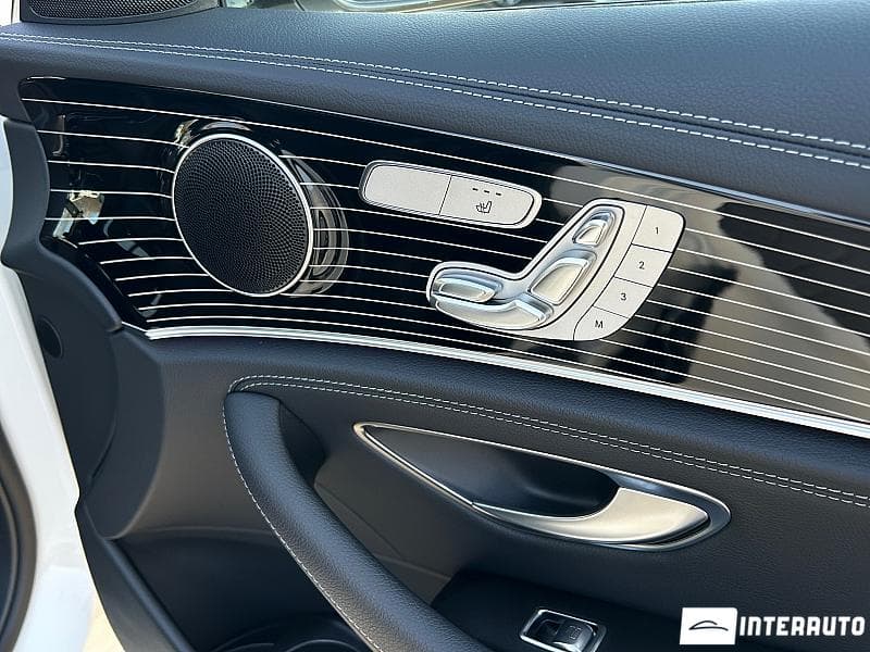 2020 Mercedes E 300de — Miniatură 17