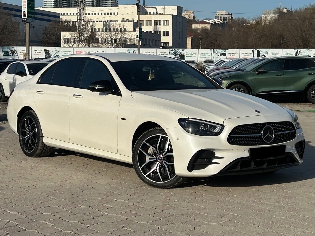 2020 Mercedes E 300de — Miniatură 4