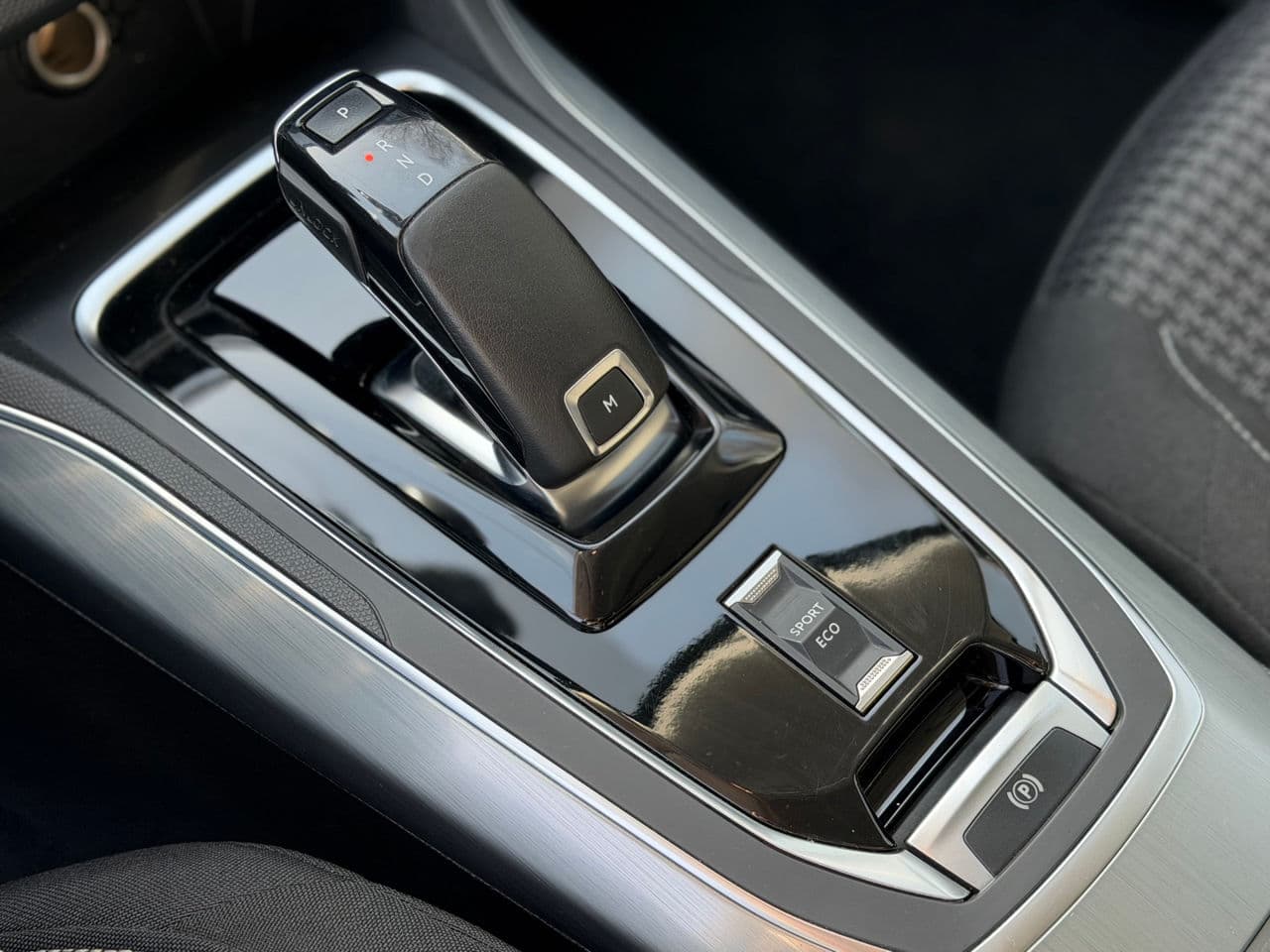 2020 Peugeot 308 — Miniatură 14