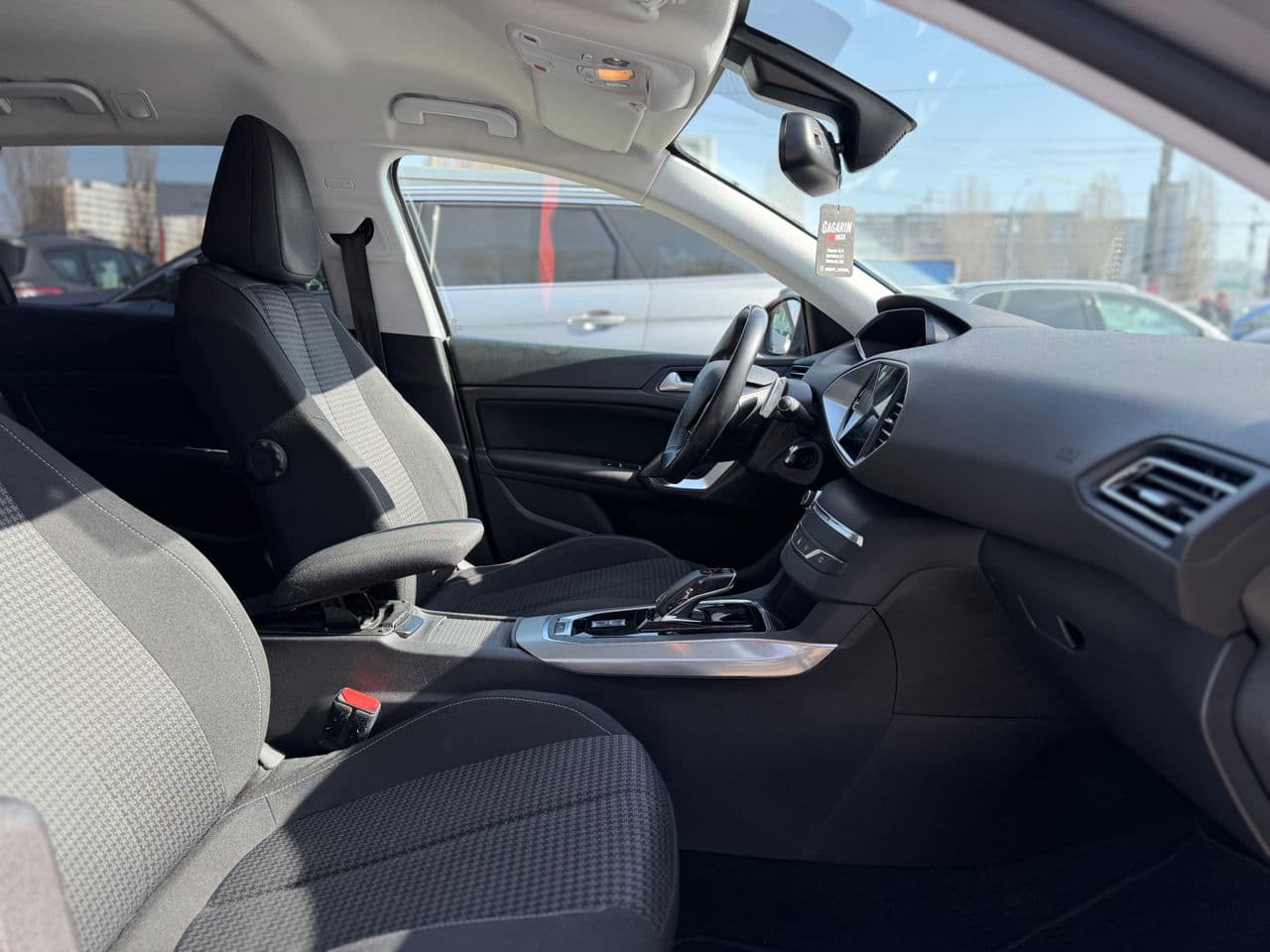 2020 Peugeot 308 — Miniatură 18