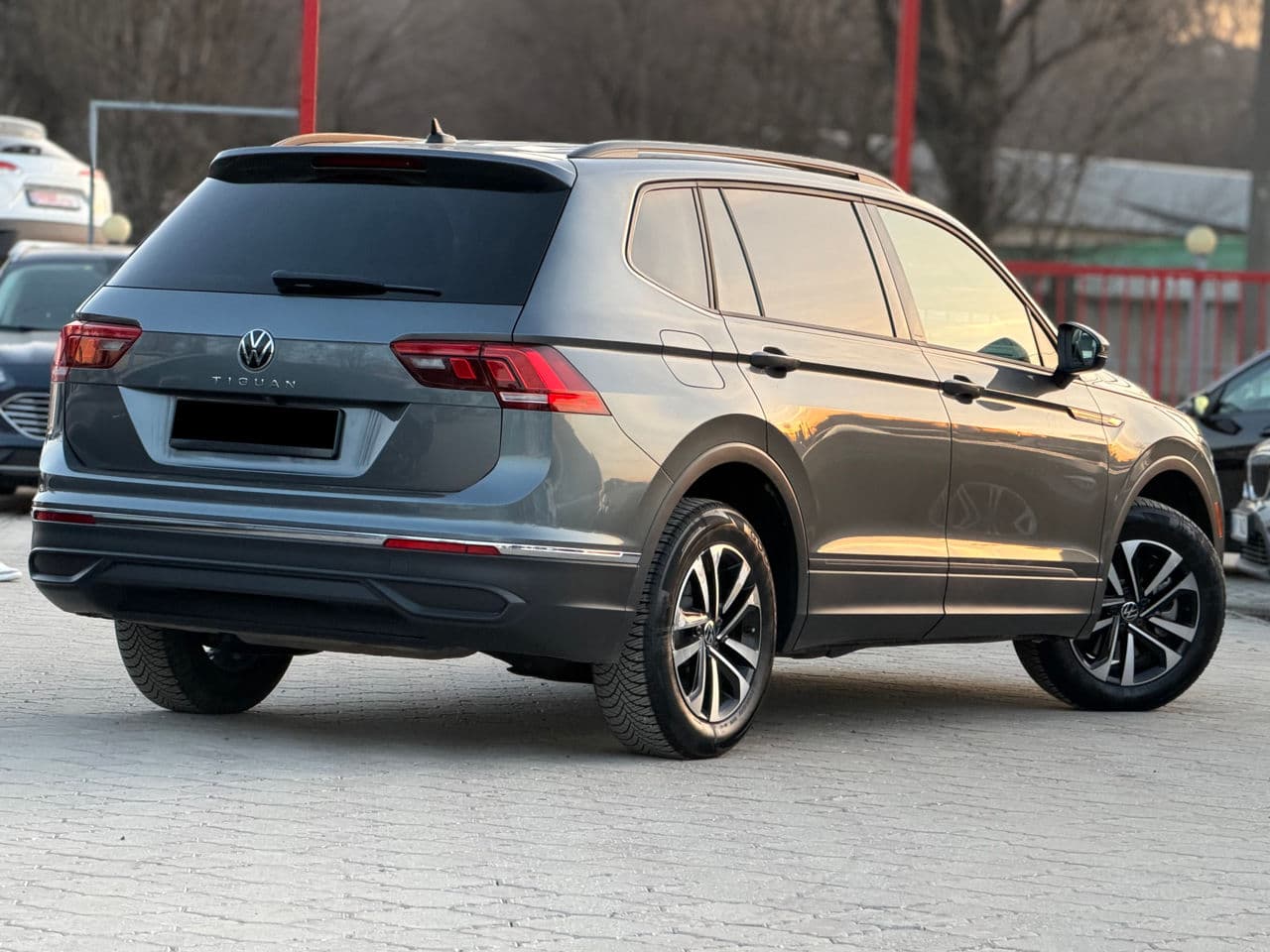 2023 Volkswagen Tiguan — Miniatură 2