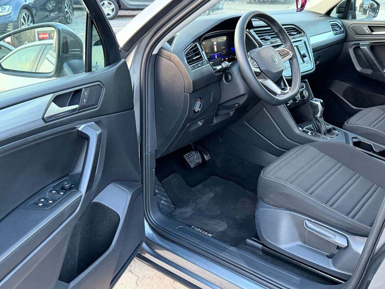 2023 Volkswagen Tiguan — Miniatură 7