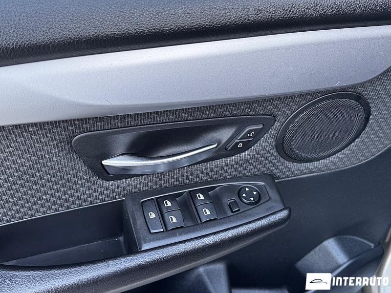 2016 BMW 216d — Miniatură 14