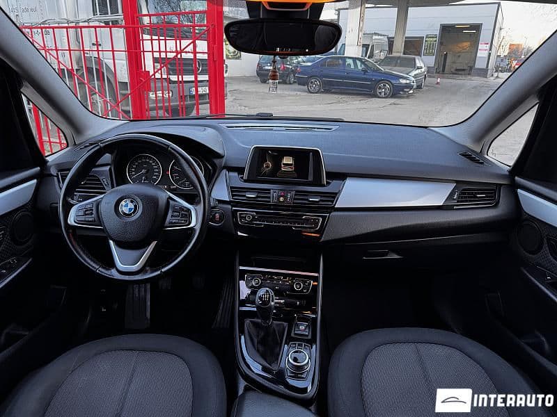 2016 BMW 216d — Miniatură 8
