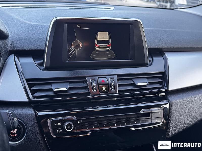 2016 BMW 216d — Miniatură 10