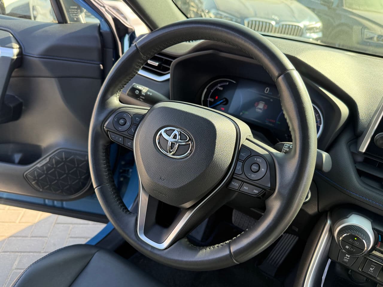 Toyota Rav-4 2022 — Миниатюра 7