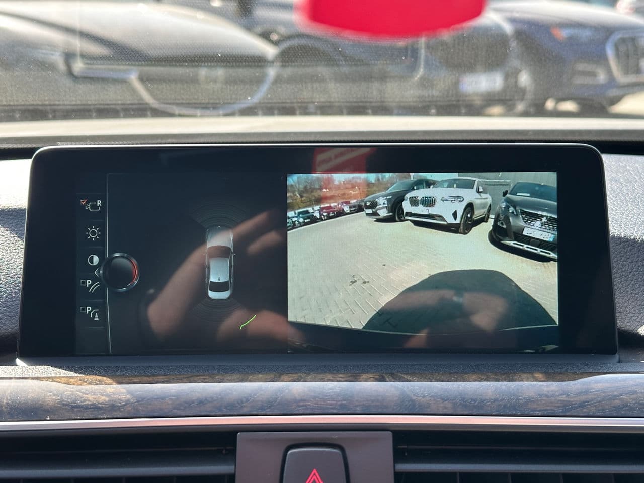 2017 BMW 330E — Miniatură 9