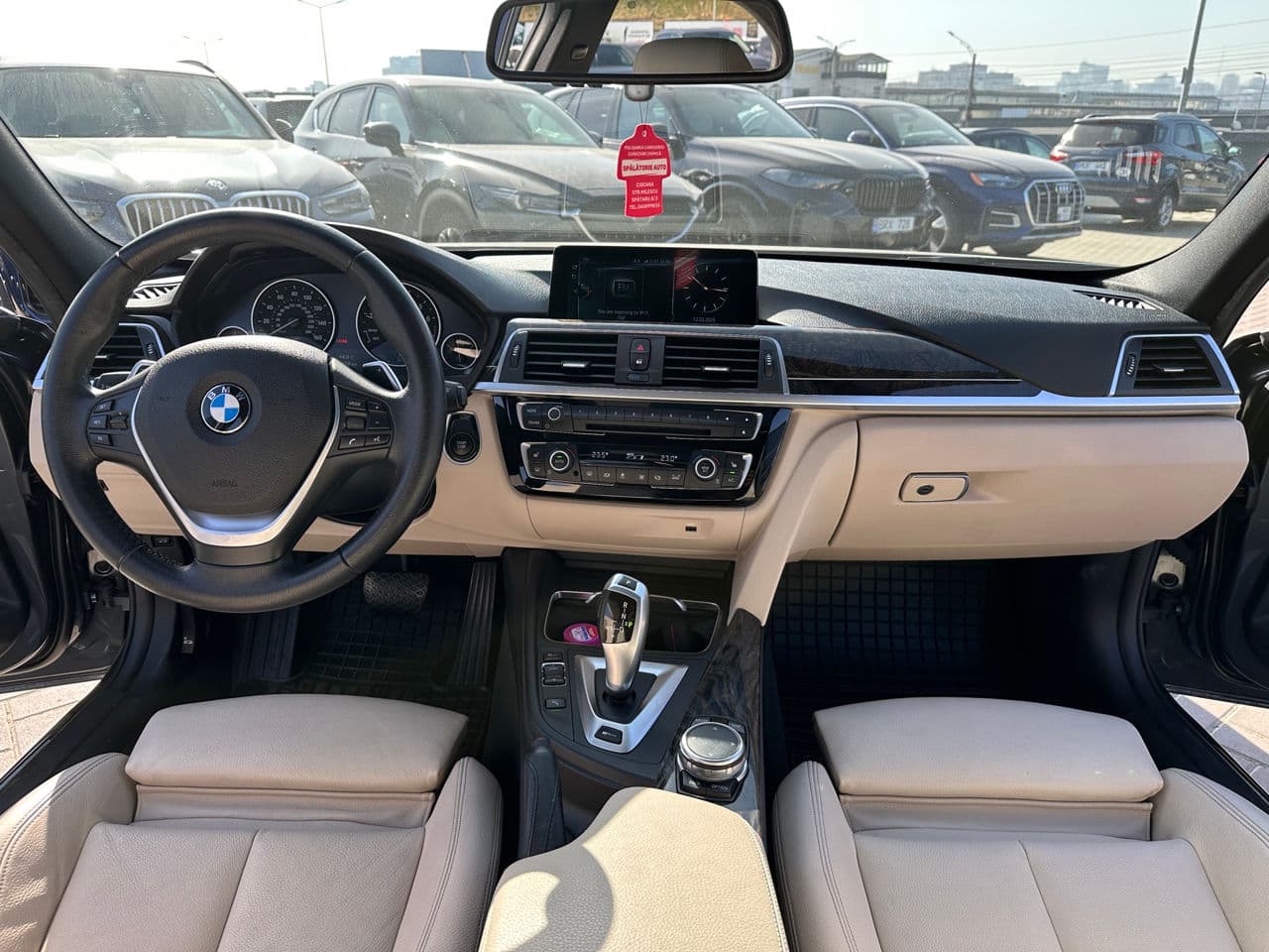 2017 BMW 330E — Miniatură 6