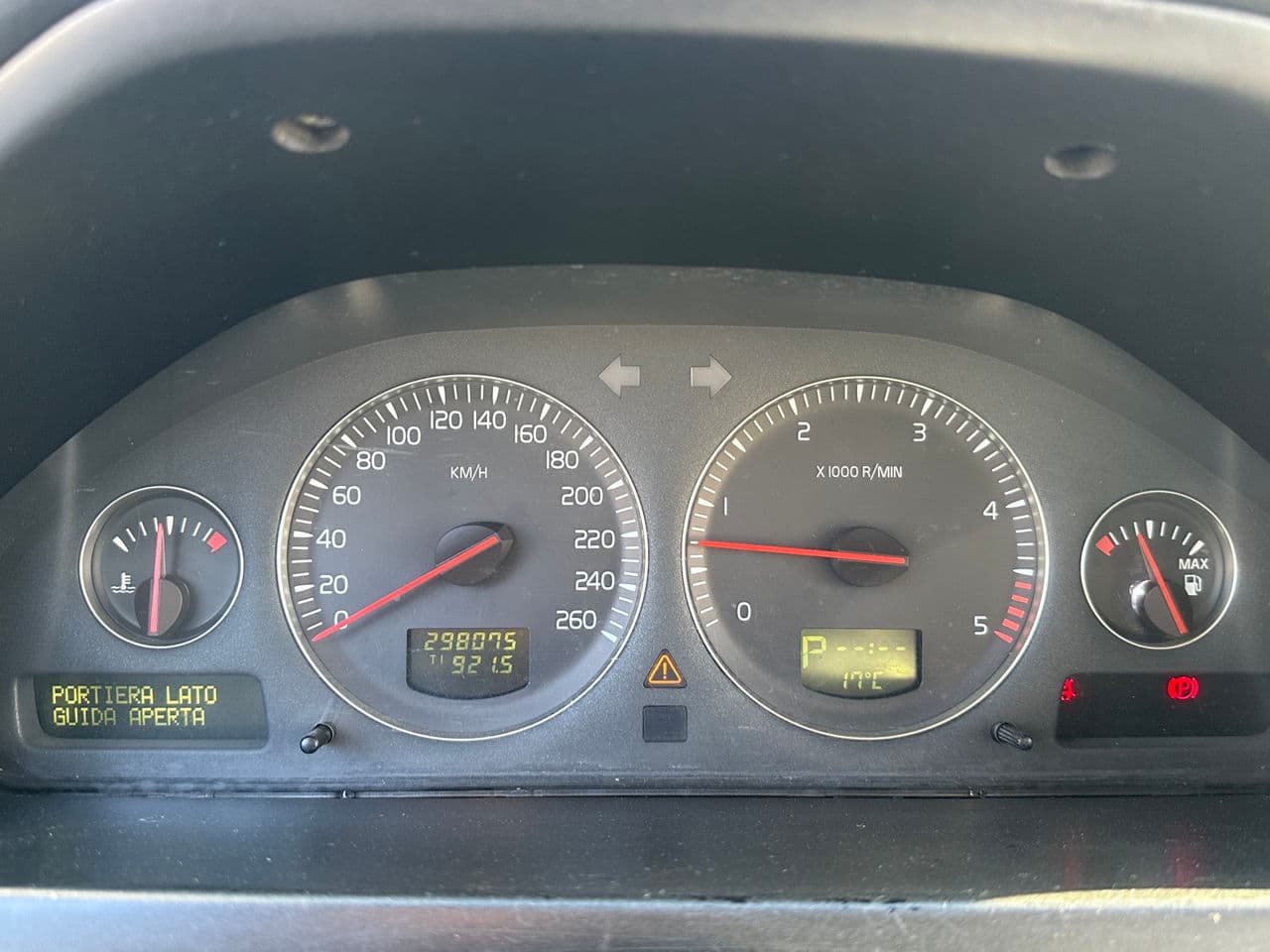 2005 Volvo XC 90 — Miniatură 8